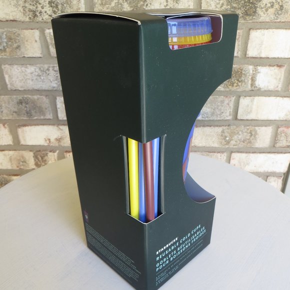 NWT 5 Starbucks reusable cold cups with lids & straws. Size 24oz. - Picture 6 of 10